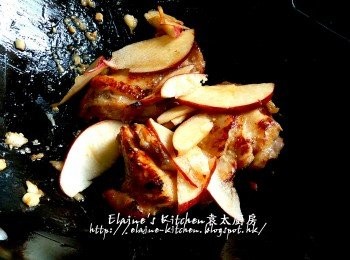 step7: 加入蘋果片拌勻