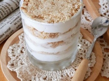 step1: 將餅放入袋用棍打碎備用