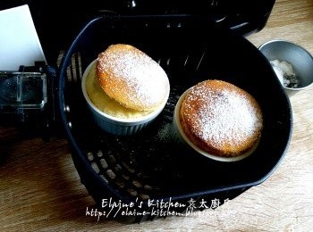 step10: 最後灑上糖霜即可