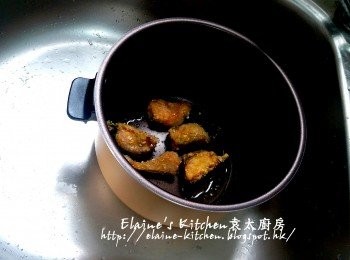 step8: 煎至兩面金黃色 , 上碟後灑上味椒鹽即可