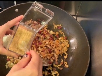 step3: 加入少許砂糖調味