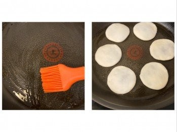 step4: 掃少許油在平底鑊上，用小火將燒餅煎至兩面金黃色，如餅身微微脹起即表示熟透