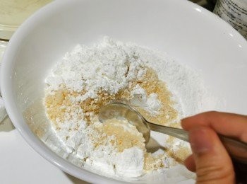 step4: 先將所有粉類攪勻
