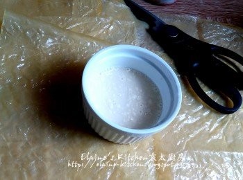 step4: 麵粉加水拌勻