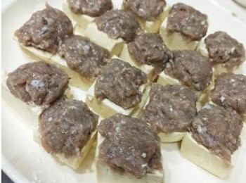 step4: 把魚肉分別放在面上