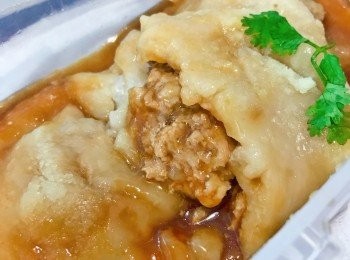 step20: 肉餡剖面圖～這種<span class="group_3">肉圓皮</span>的口感有點像不會太黏的麻吉喔～