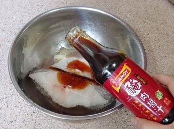 step3: 下淘大醃肉汁撈勻醃3小時
