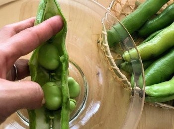 step1: 將蕎麥米或是Couscous足量的水中煮至自己喜歡的軟硬度。將豆類煮至自己喜歡的軟硬度