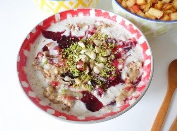 step3: 花生醬果醬味： 加一湯匙花生醬，拌勻，放入雪櫃一整夜 。享用前再加點花生醬和果醬即成！