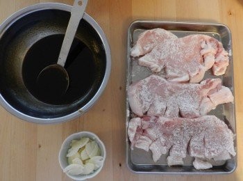 step2: 把（B）醬汁的材料混合。