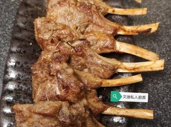 step3: 烤焗完畢，可灑上少許香草。