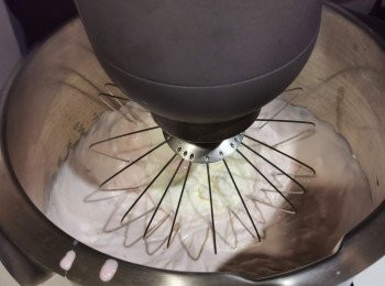 step8: 然後倒在食物盒中