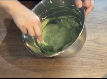 step1: 淡忌廉打至企身