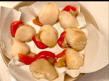 step10: 上碟後可以加黑松露油、鮮黑松露片、沙律菜和巴馬臣芝士碎調味和裝飾