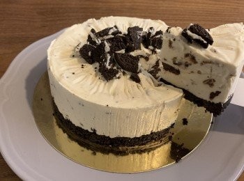 step6: 倒入餅模，放入冰箱雪5小時 ，完成