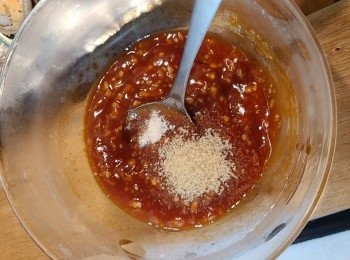 step3: 將所有<span class="group_2">醬汁</span>料拌勻備用。