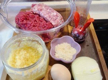 step1: 預備材料。