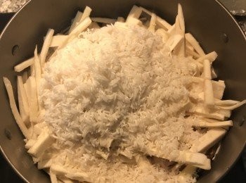 step5: 下筍條和白米；