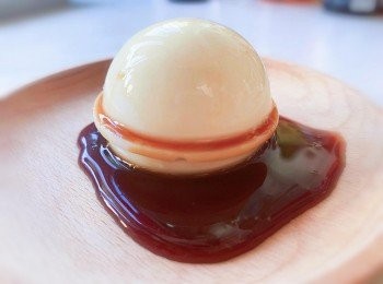 step2: (<span class="group_2">黑糖蜜</span>)
黑糖+牛奶煮至濃稠狀態
<span class="group_2">黑糖蜜</span>記得要放涼先再倒入<span class="group_1">布丁</span>