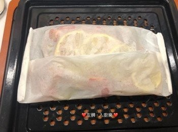 step7: 𥿄包三文魚就係咁包好了