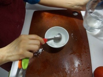 step4: 生粉水亦拌勻備用