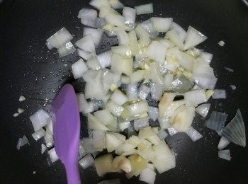 step5: 下洋蔥。