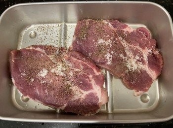 step2: 將醃料撈勻豬扒