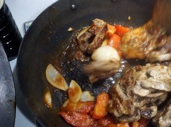 step11: 再下豬扒炒勻即可