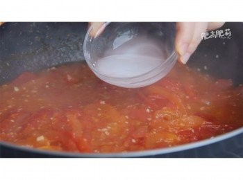 step10: 加入生粉水勾芡, 攪拌均勻