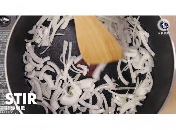 step5: 拌炒到軟