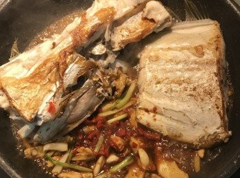 step6: 放醬油、米酒、糖；