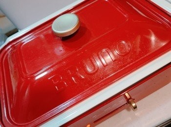 step4: 蓋上鍋蓋煮10-15分鐘至熟。(視乎魚的大小)