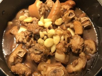 step12: 加入蒜頭；