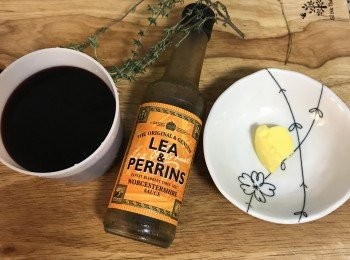 step15: 烤培根馬玲薯時，開始調煮<span class="group_2">紅酒醬汁</span>；