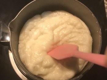 step6: 邊搗邊小火加熱；