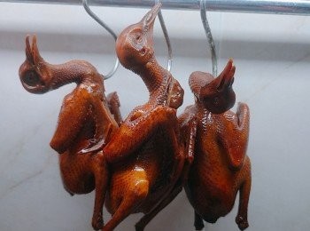 step8: 吊在通風處吹3-4小時。