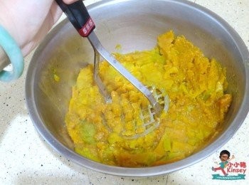 step6: 然後就可以壓成南瓜蓉~