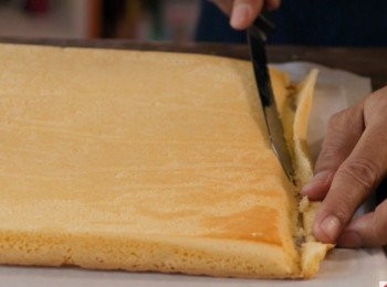 step14: 把蛋糕兩邊切掉。