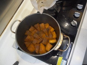 step7: 煮食到熟透加上少許味淋和芝麻裝飾便完成