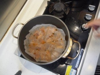 step6: 蓋上烘焙紙落蓋