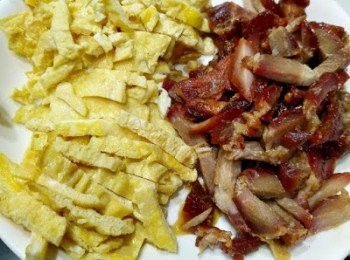 step4: 叉燒及蛋切絲