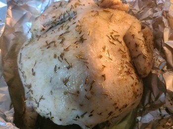step4: 之後打開錫紙180度再烤約30分鐘至雞上色便可。