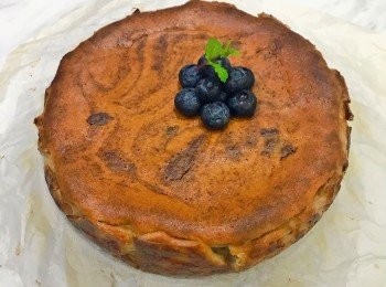 step10: 烤好的蛋糕取出放涼，入冰箱冷藏ㄧ晚再食用。