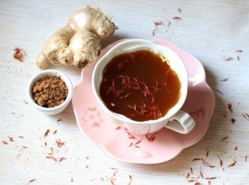 step4: 滋潤，暖胃，芳香： 黑糖紅茶薑茶