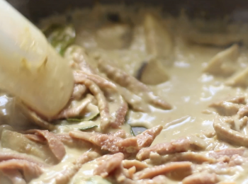 step6: 加新肉絲再煮8分鐘至入味