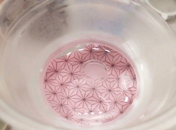 step10: 好的！現在來做朱古力的部分
先準備熱水。