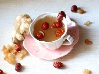 step3: 補氣血，滋潤，養顏，暖胃： 桂圓 紅棗薑茶