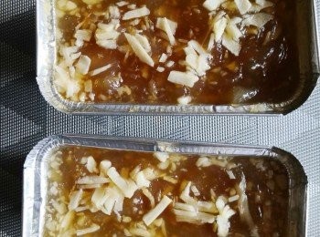 step2: 先將馬碲粉打碎才用500ml椰青水而另外 500ml開成粉漿水分成兩碗備用