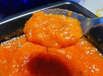 step4: 打蓉後，加鹽和糖調味，翻滾5分鐘，可以飲得喇。