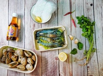 step1: 醬汁材料拌勻。